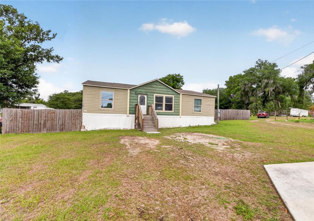 Photo of 3991 Shady Court, Mulberry, FL 33860 (MLS # TB8498790)