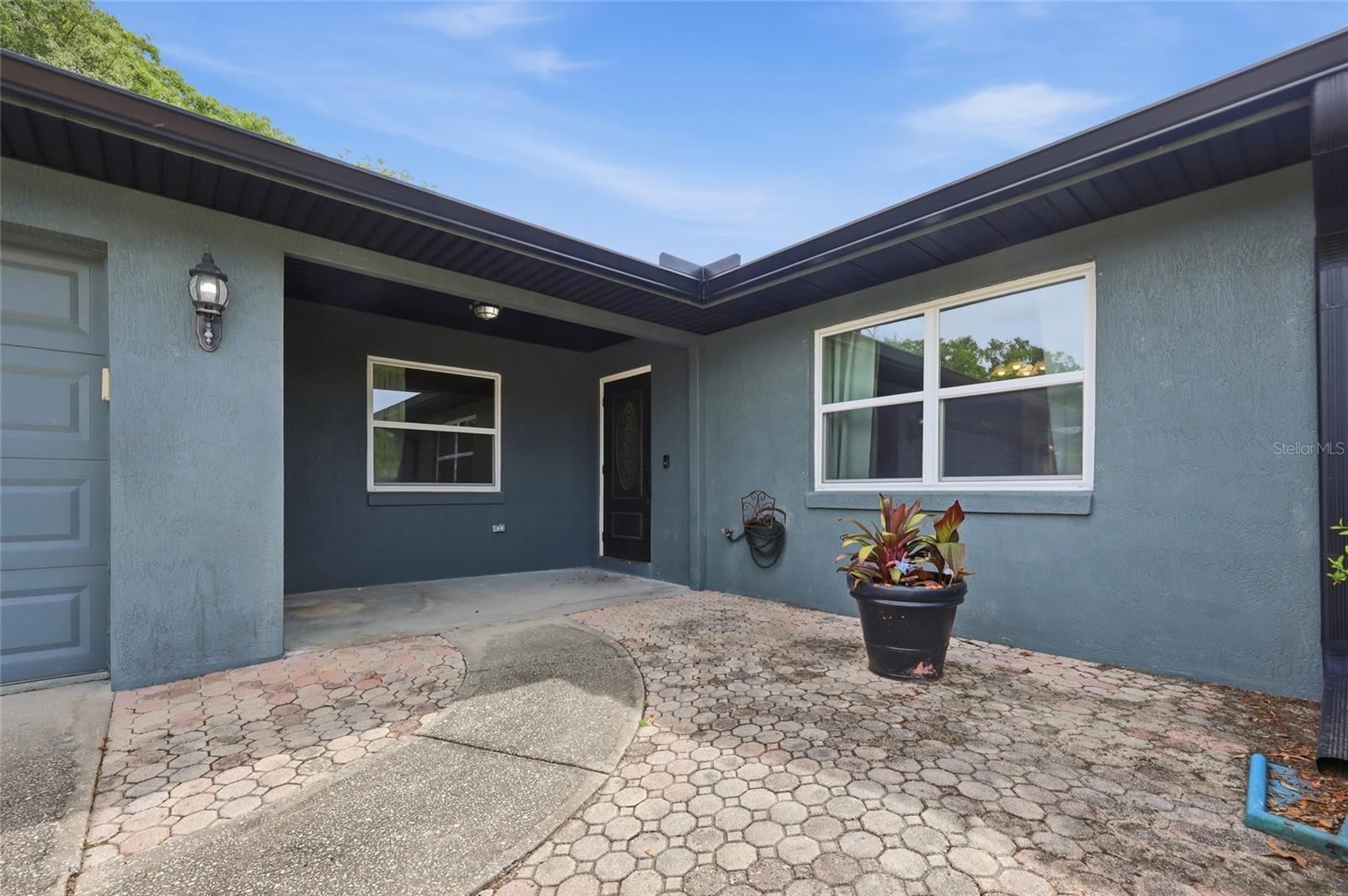 984 TURKEY HOLLOW CIRCLE