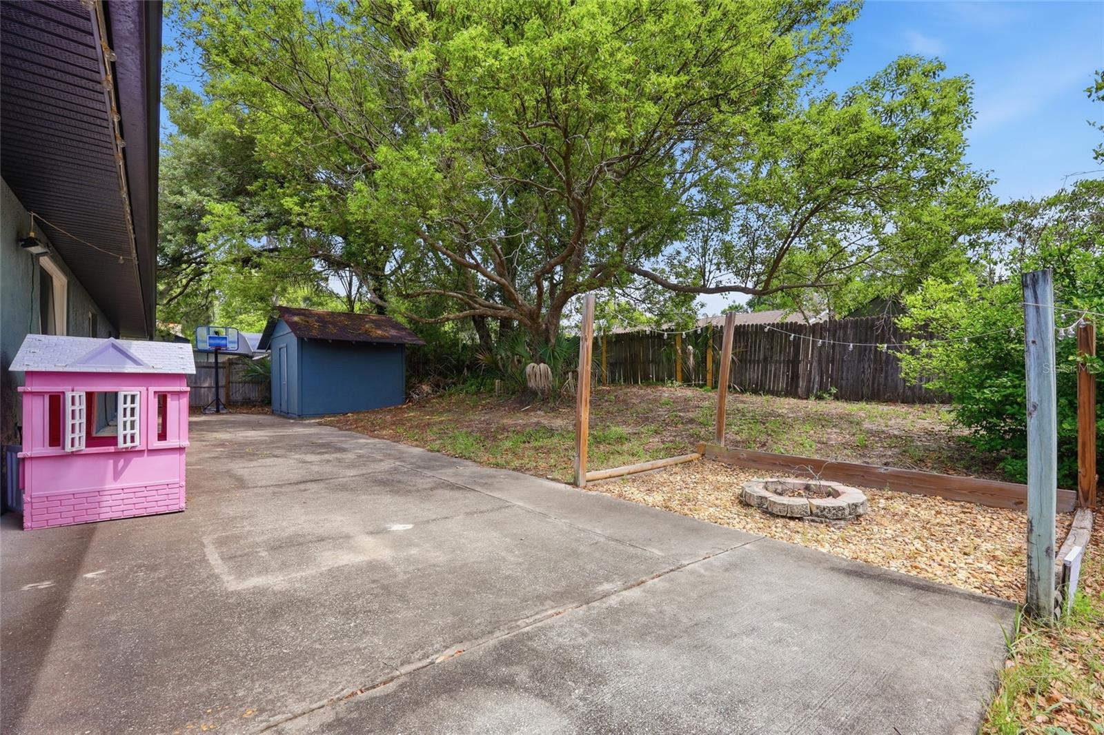 OAK FOREST UNIT 4 - Residential