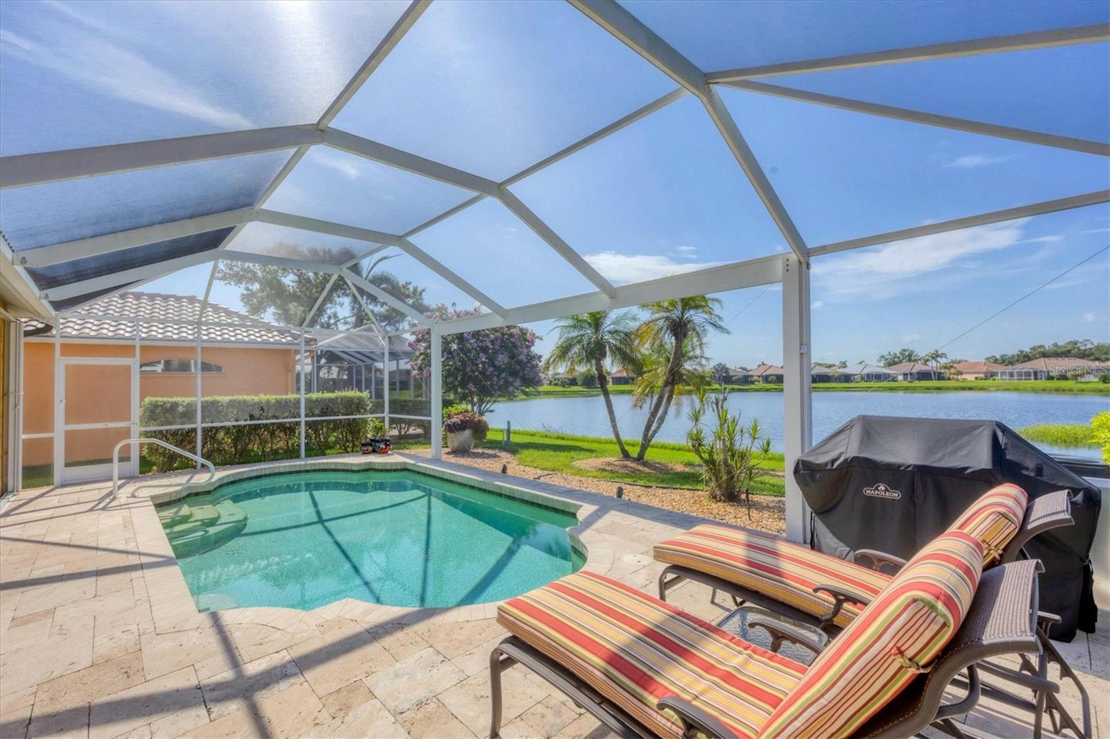 PELICAN POINTE GOLF & COUNTRY CLUB - Residential