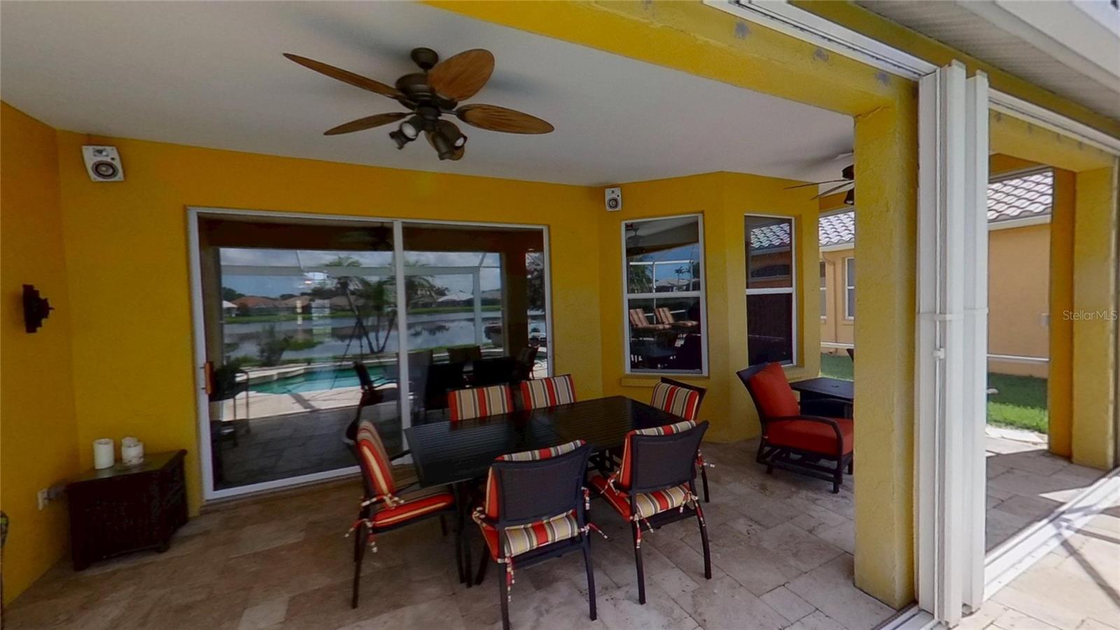 PELICAN POINTE GOLF & COUNTRY CLUB - Residential