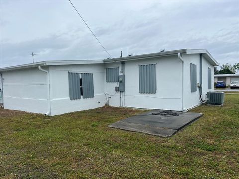 A home in PORT CHARLOTTE