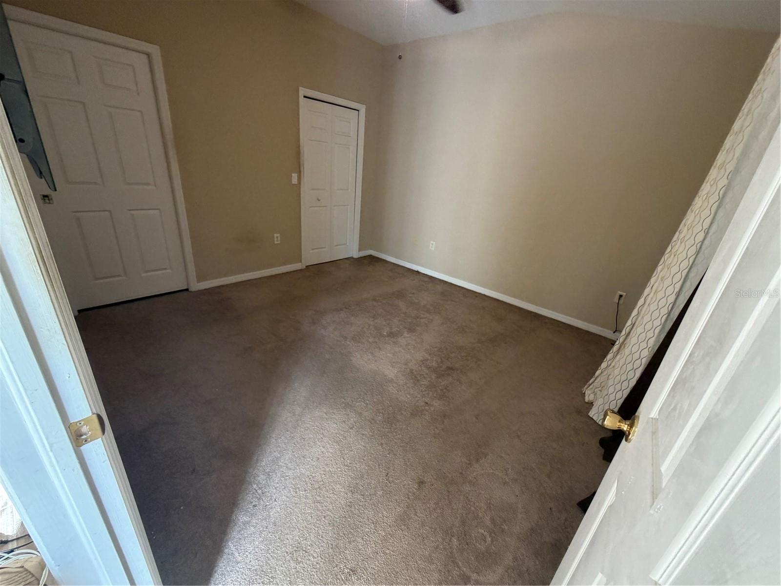 LEXINGTON COMMONS - Residential