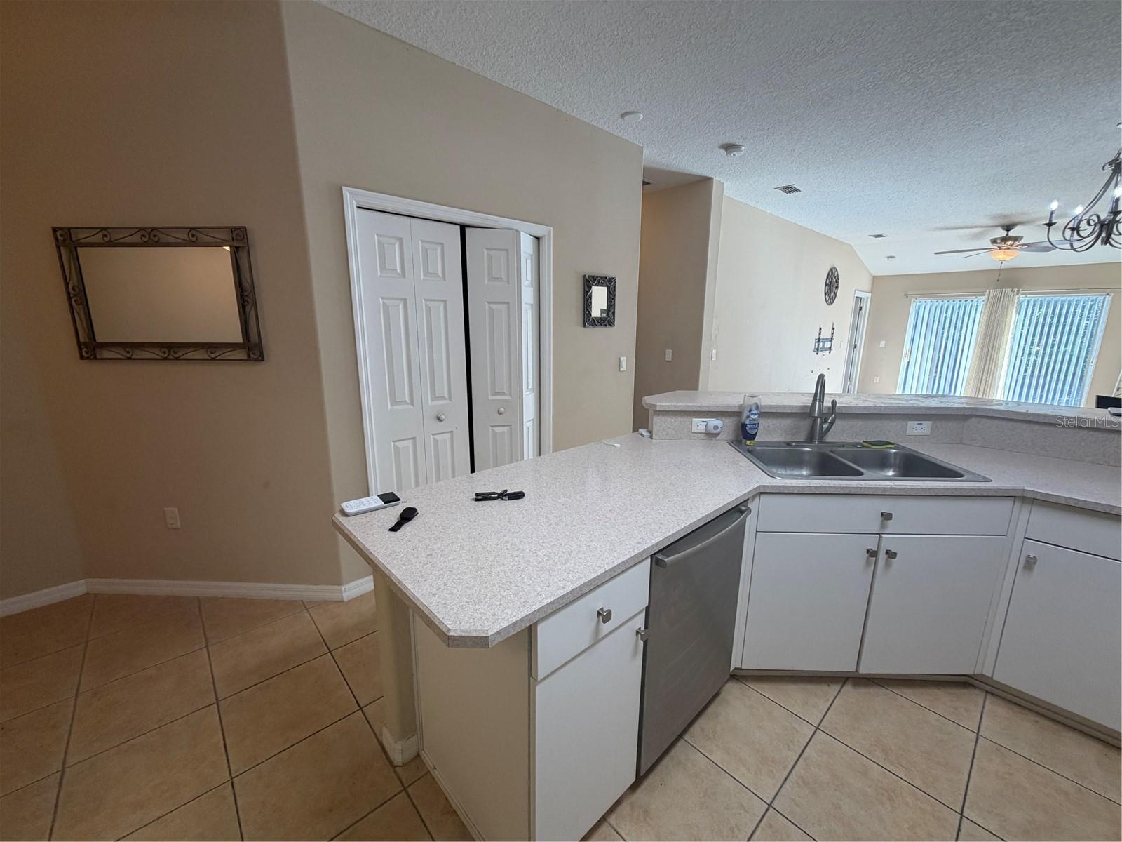 LEXINGTON COMMONS - Residential