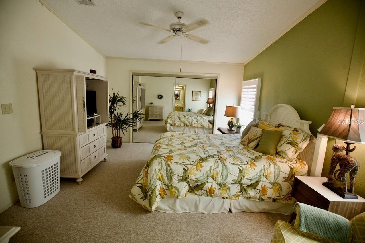 COUNTRY CLUB ESTATES - Residential