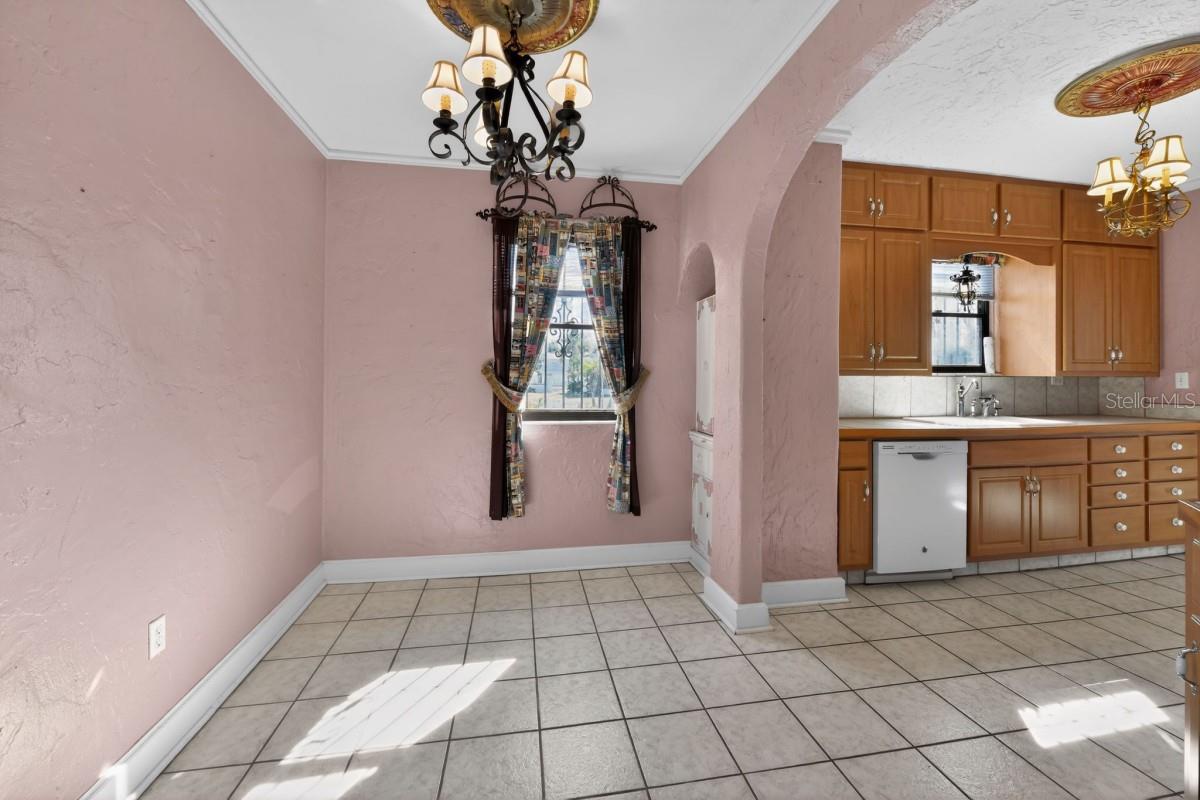 VENEZIA PARK SEC OF VENICE - Residential