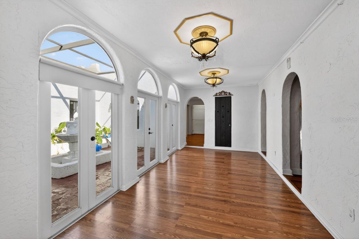 VENEZIA PARK SEC OF VENICE - Residential