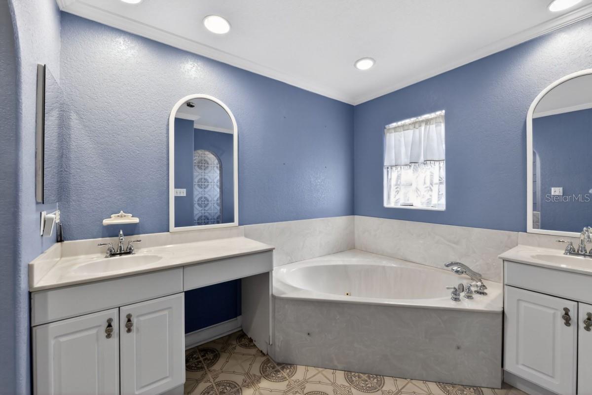 VENEZIA PARK SEC OF VENICE - Residential