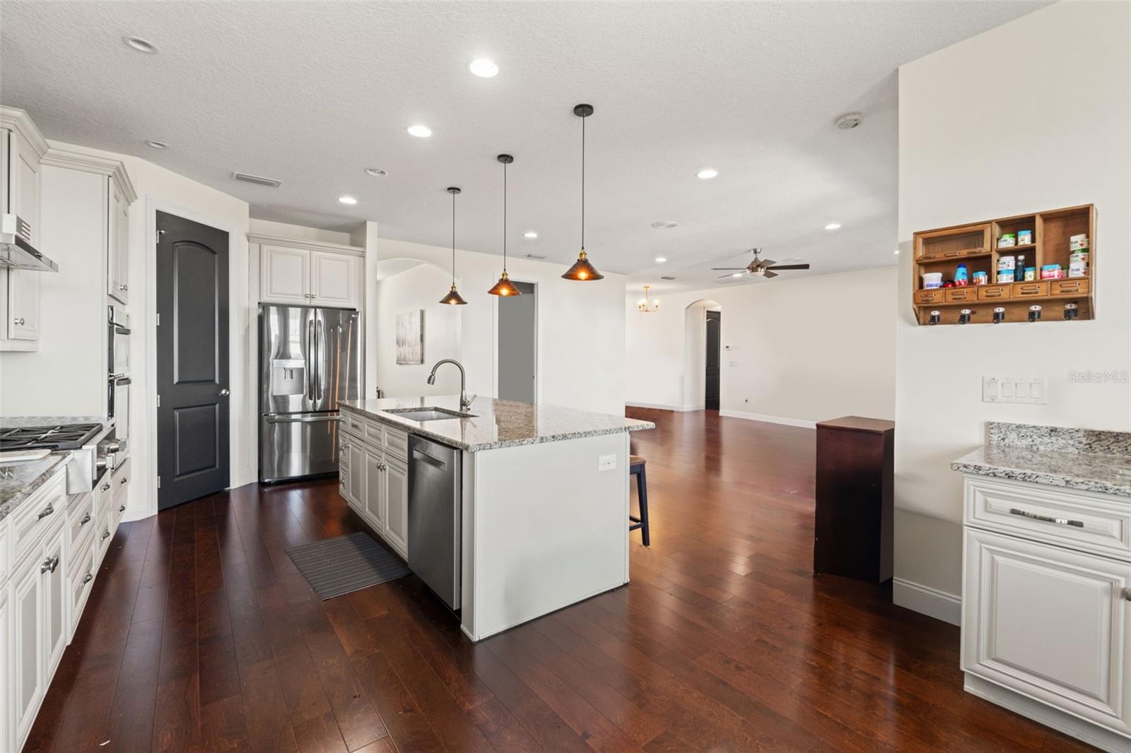 HARBORPOINTE - Residential