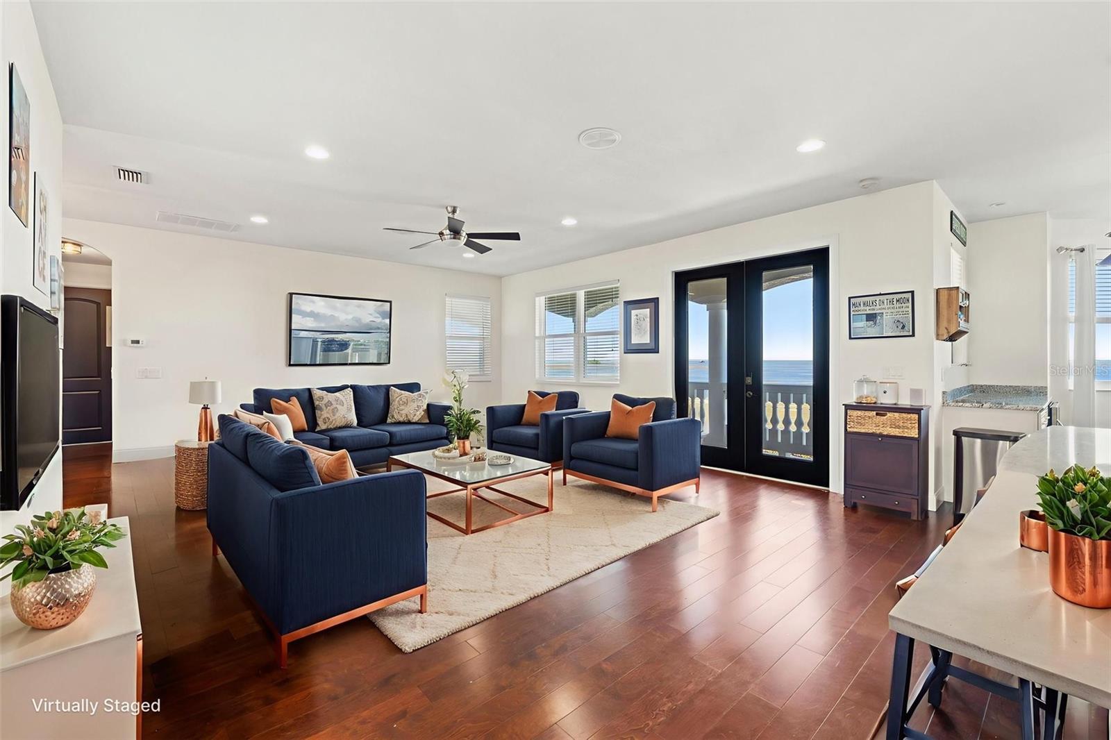 HARBORPOINTE - Residential