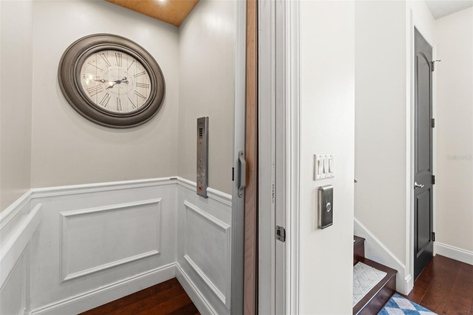 HARBORPOINTE - Residential