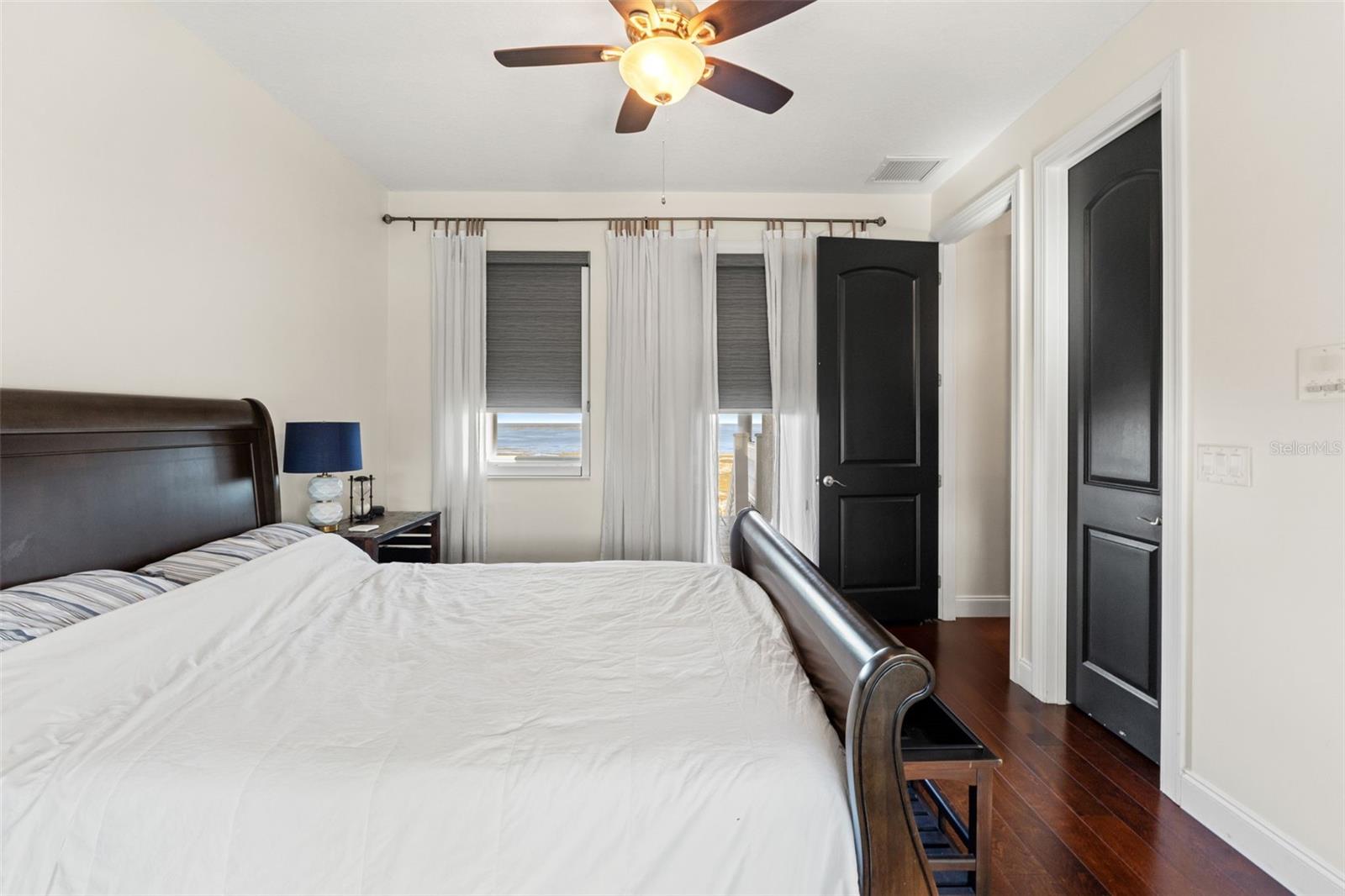 HARBORPOINTE - Residential