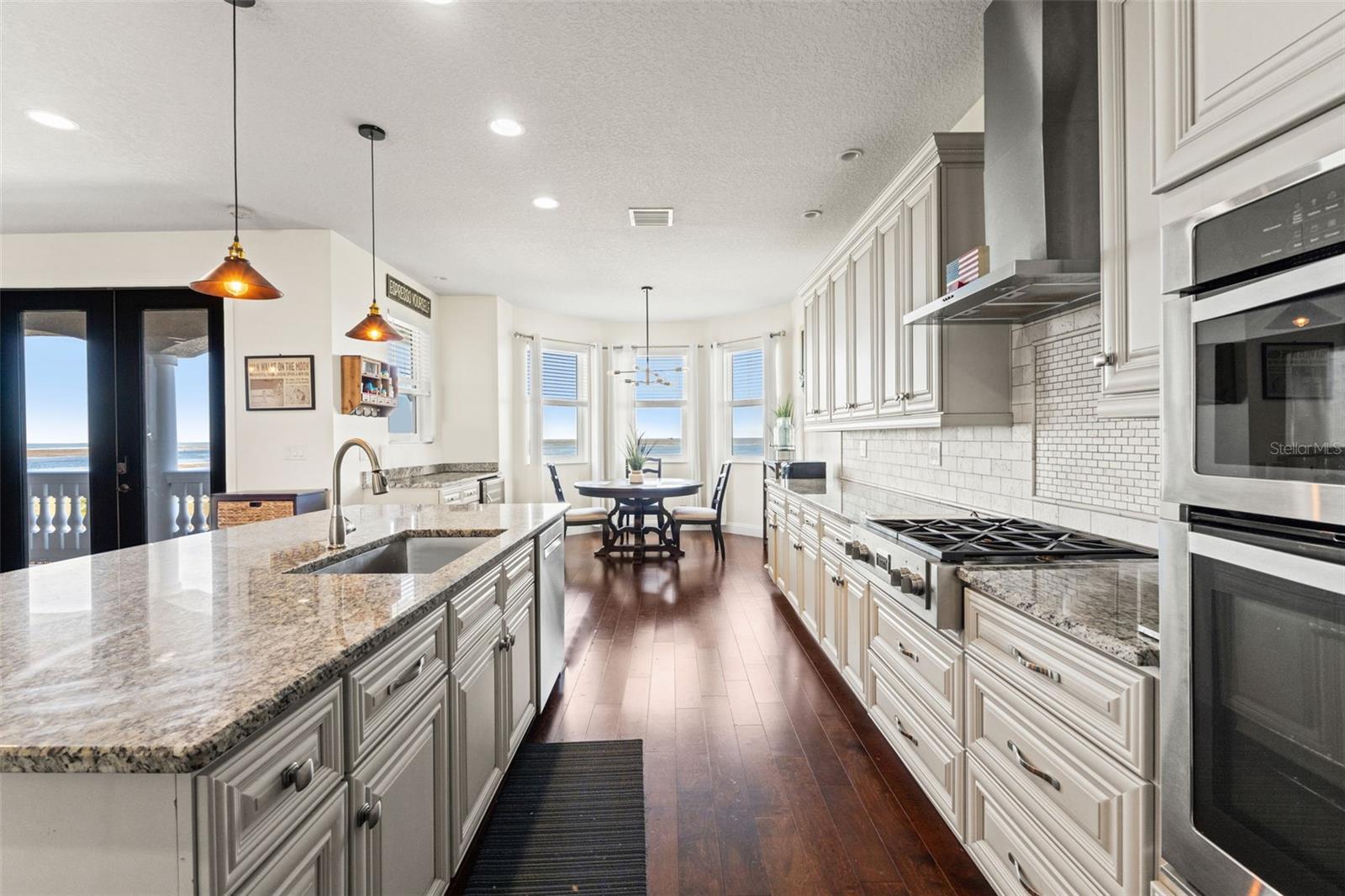 HARBORPOINTE - Residential