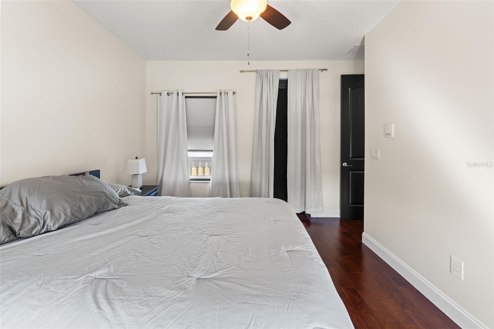 HARBORPOINTE - Residential