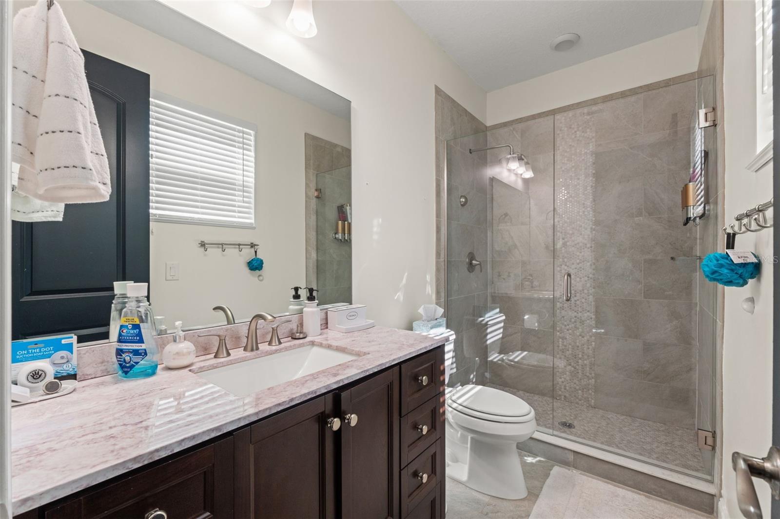 HARBORPOINTE - Residential