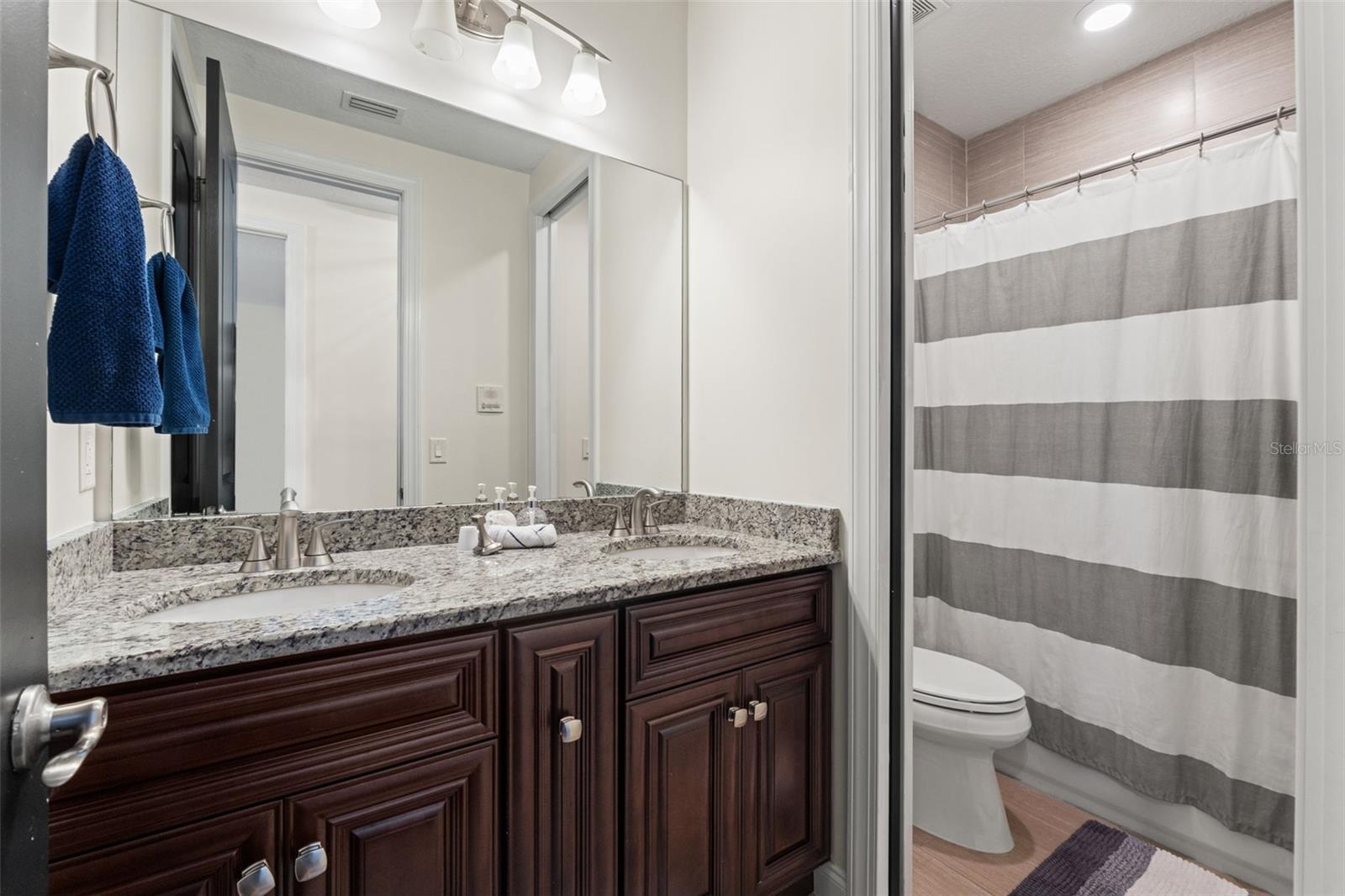 HARBORPOINTE - Residential