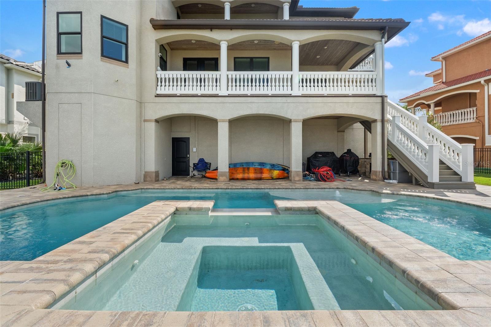 HARBORPOINTE - Residential