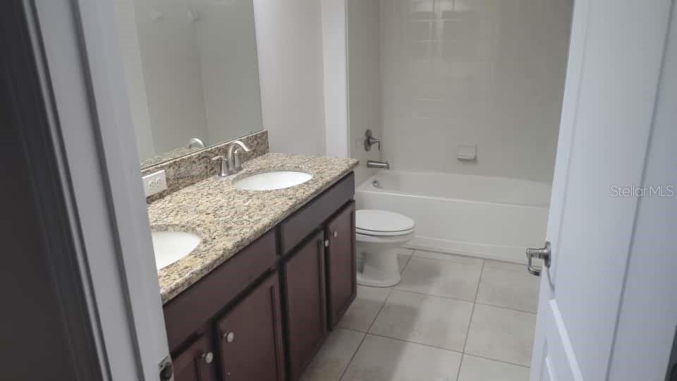 PROVIDENCE N-4 - Residential Lease