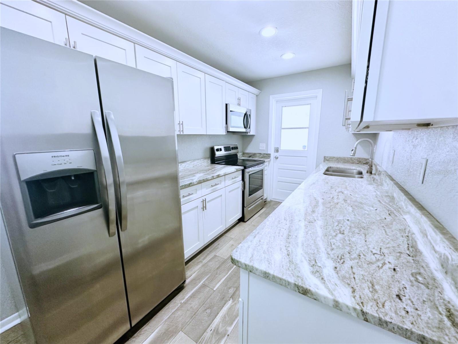 VERONA SUB - Residential Lease