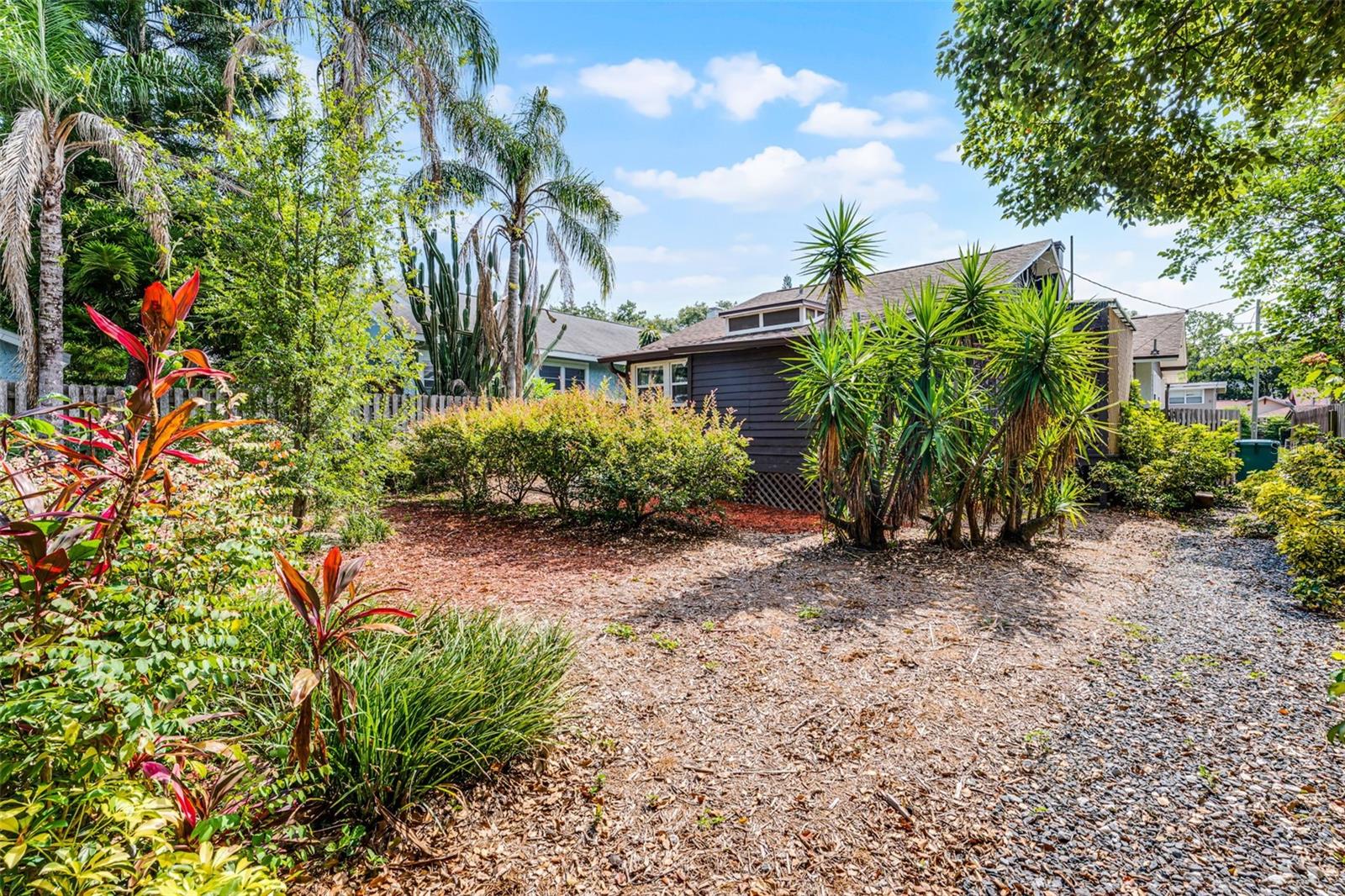 EOLA ROSE ANNEX - Residential