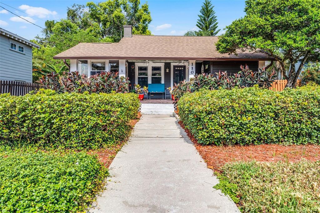 Photo of 110 N Brown Avenue, Orlando, FL 32801 (MLS # O6388981)