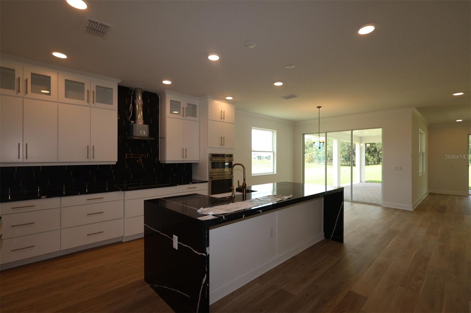 3035 SOLACE WAY