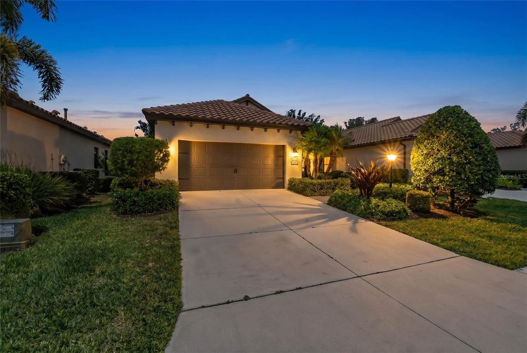 Photo of 4226 Midnight Blue Run, Bradenton, FL 34211 (MLS # A4692778)