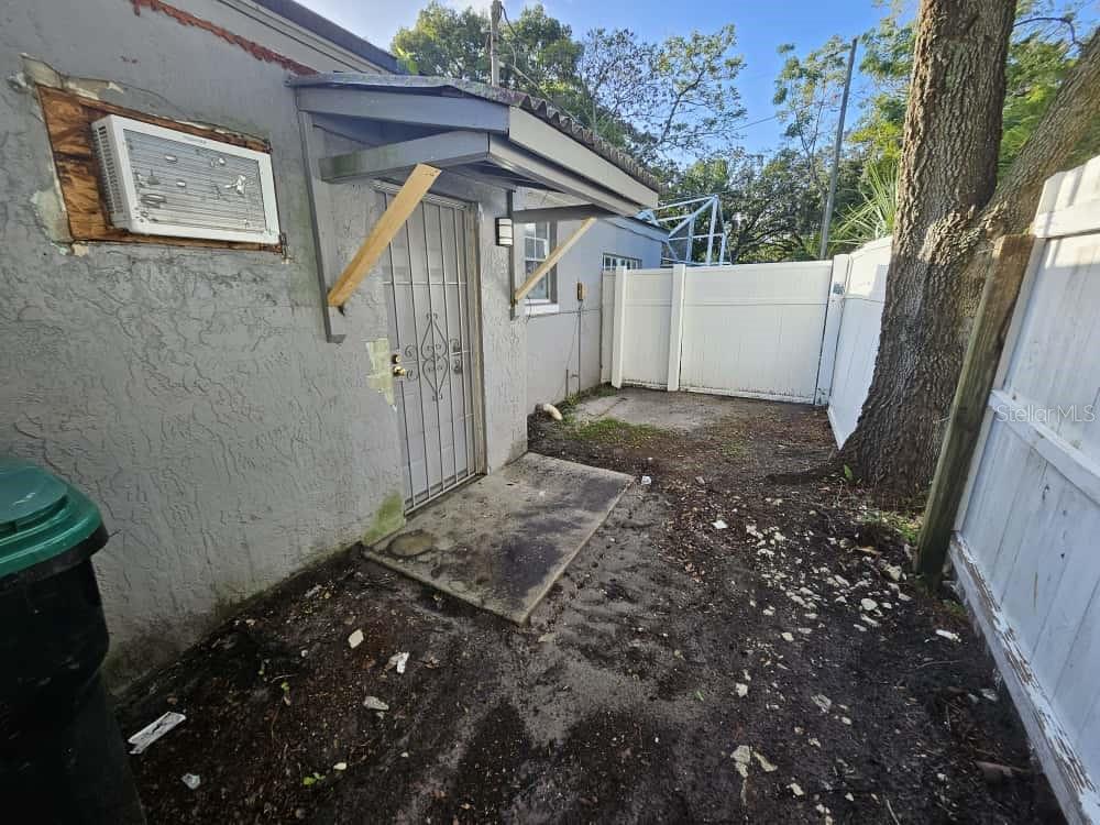 AZALEA PK SEC TWENTY-SIX - Residential Lease