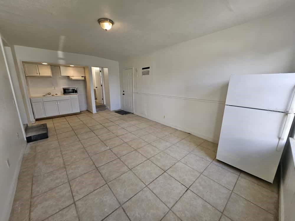 AZALEA PK SEC TWENTY-SIX - Residential Lease