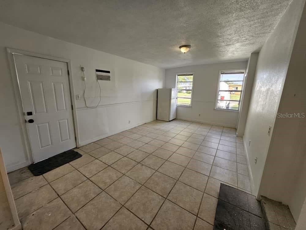 AZALEA PK SEC TWENTY-SIX - Residential Lease