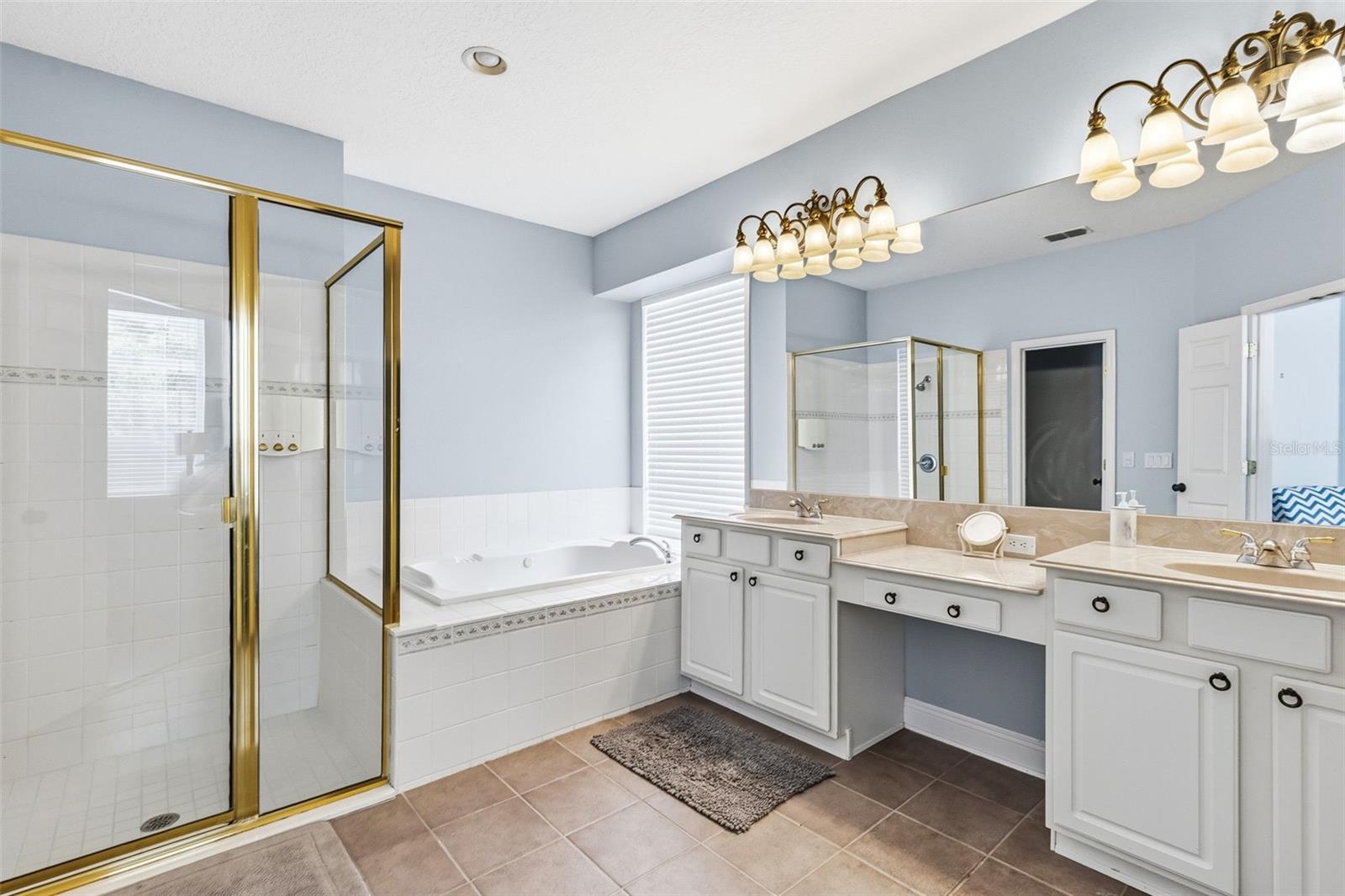 AVALON PARK - Residential