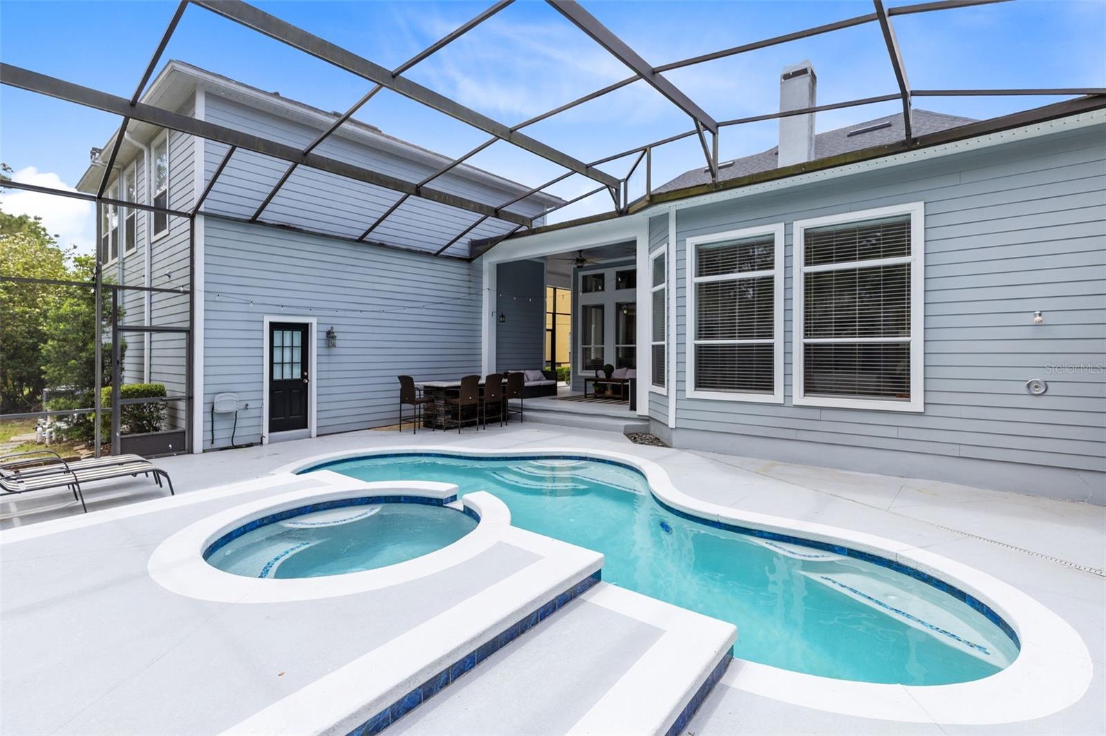 AVALON PARK - Residential