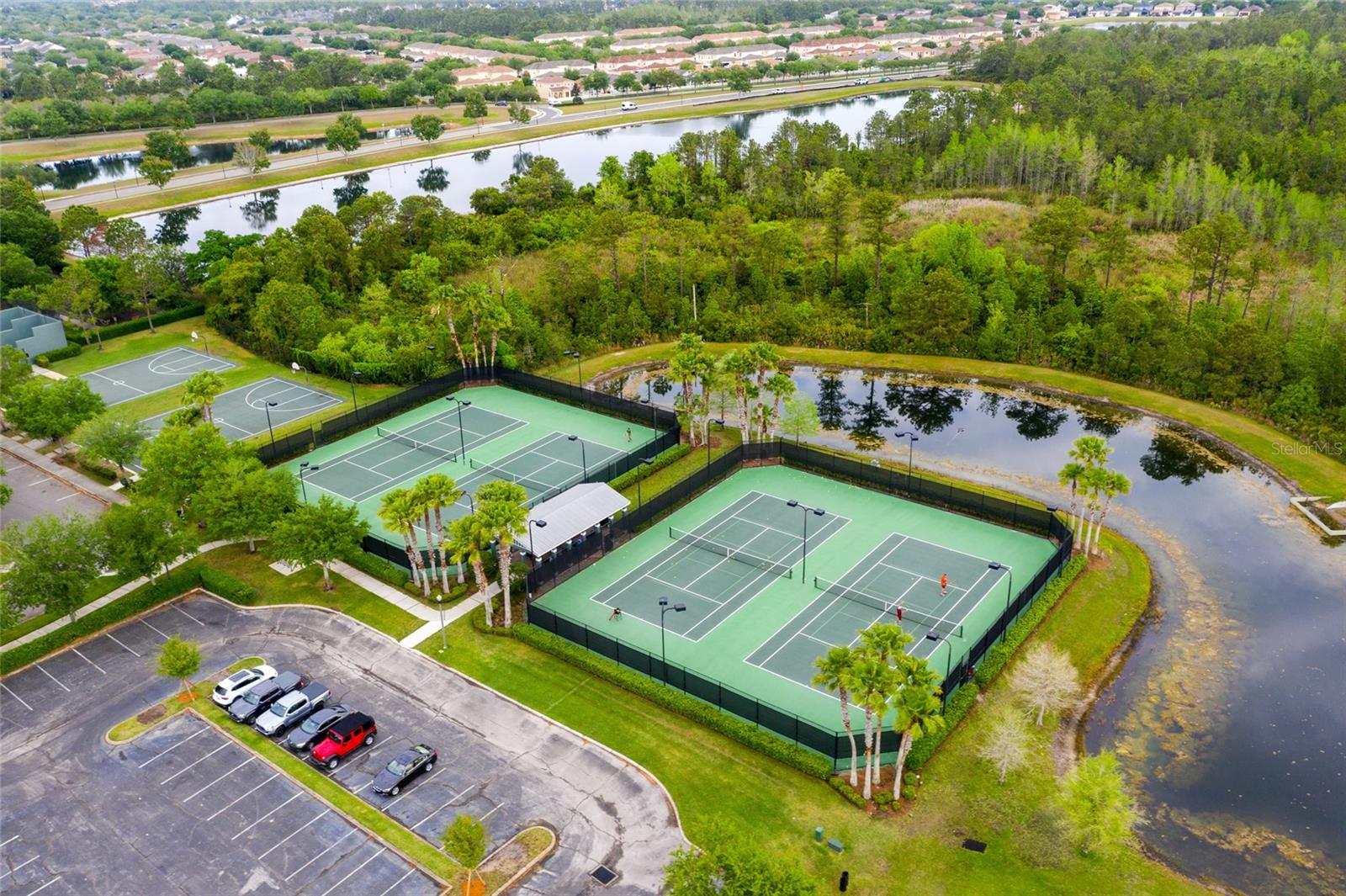 AVALON PARK - Residential