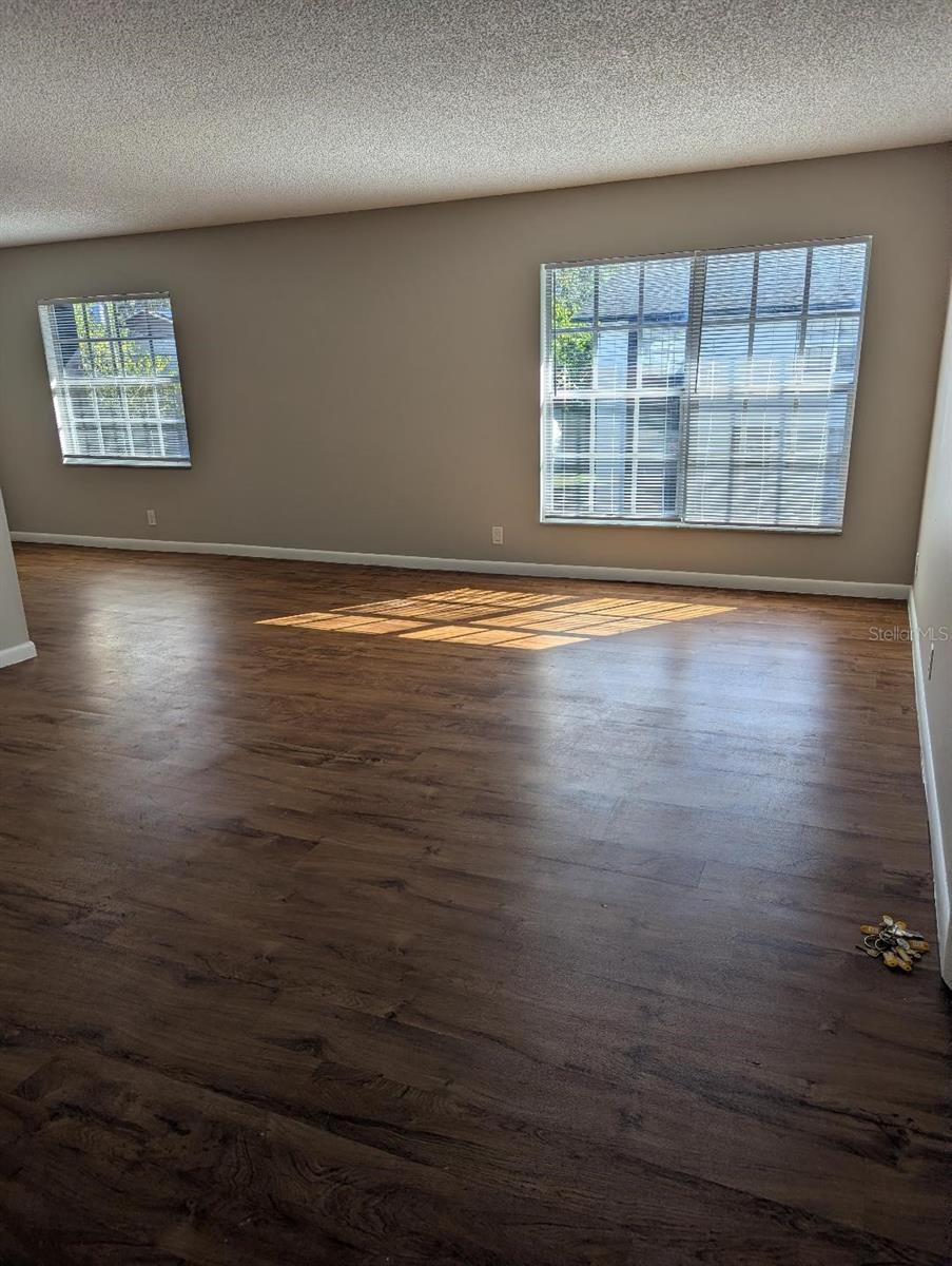 FORT KING OAKS - Residential Lease