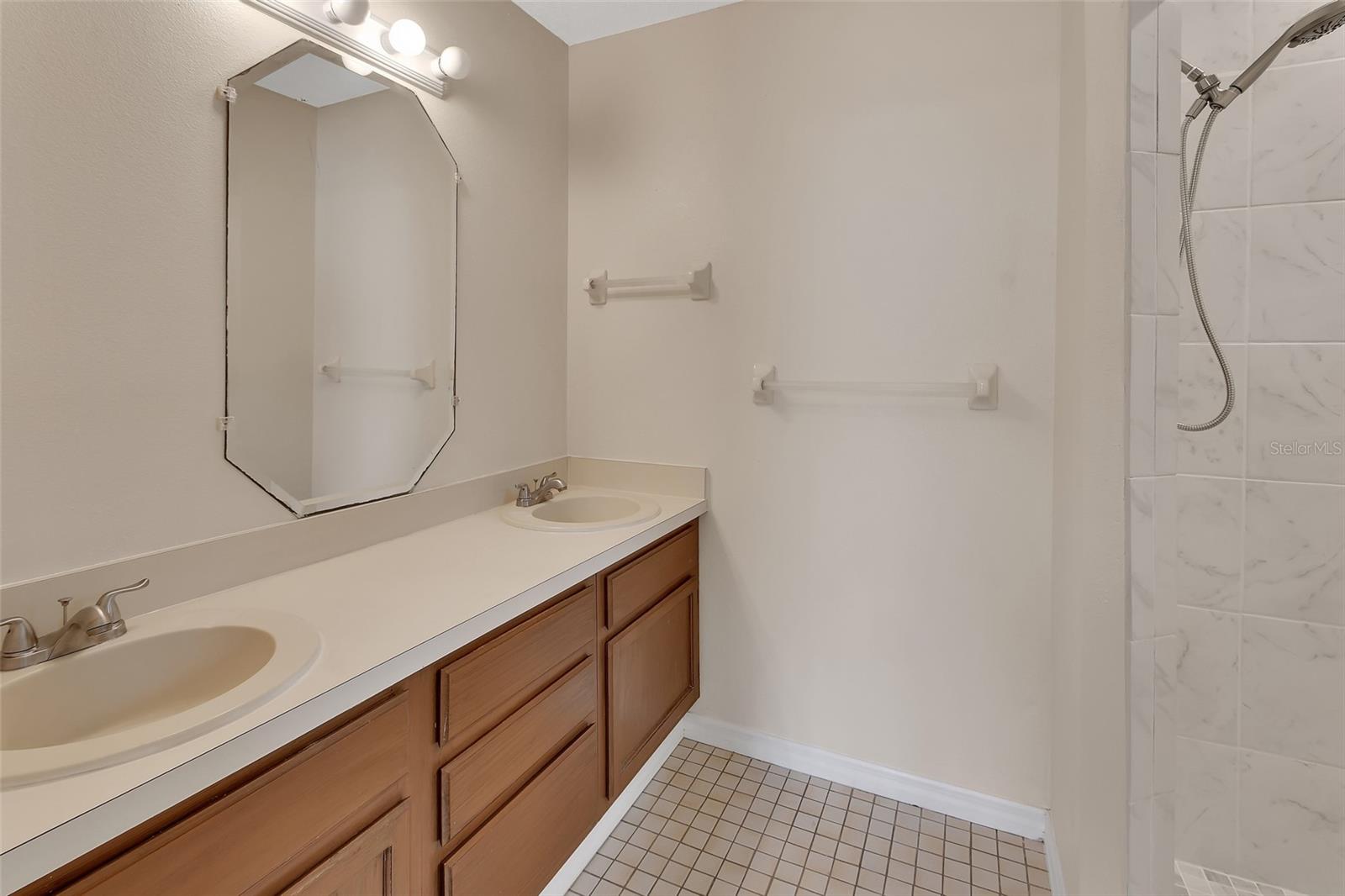 OAK PARK - Residential