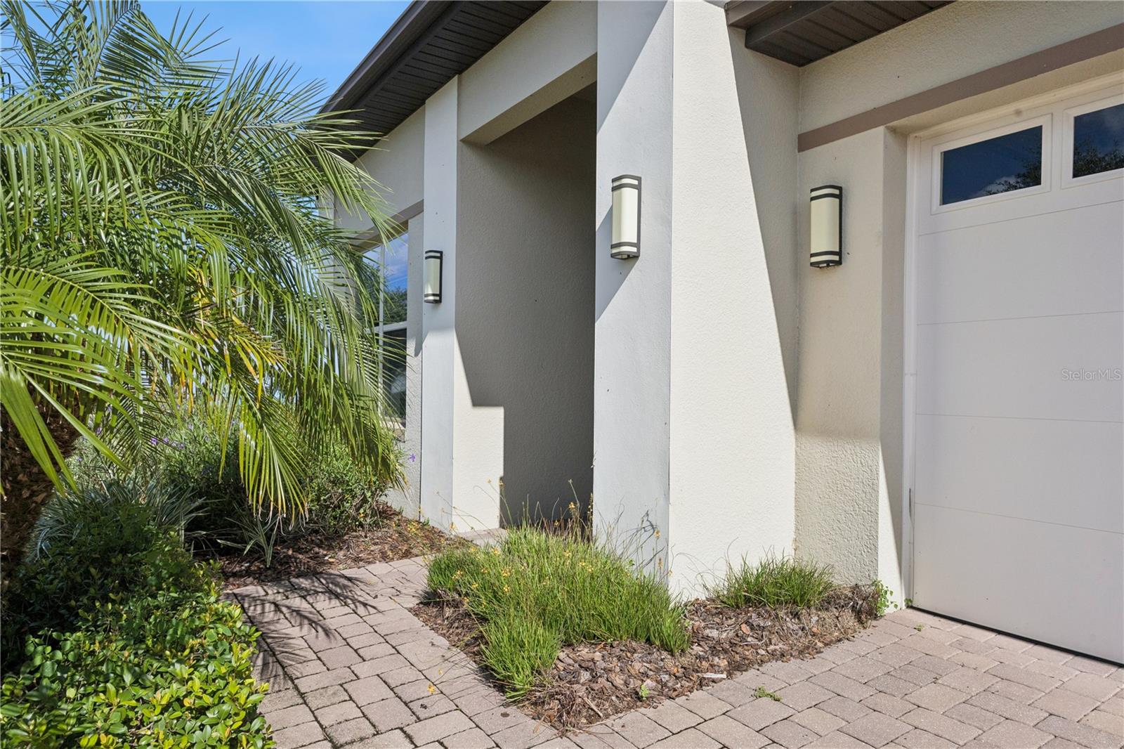 3268 SONGBIRD CIRCLE
