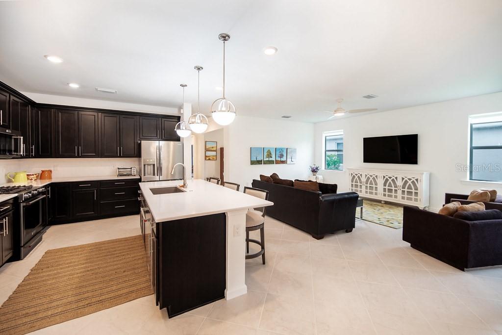 17578 WINDING OAK LANE