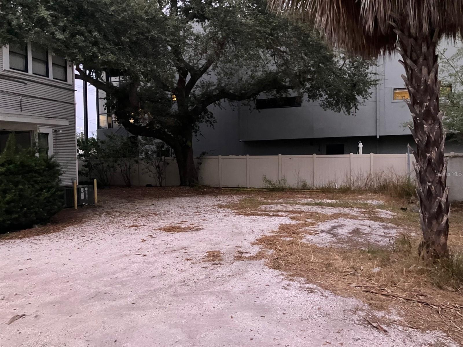 PALMA CEIA PARK - Commercial Sale