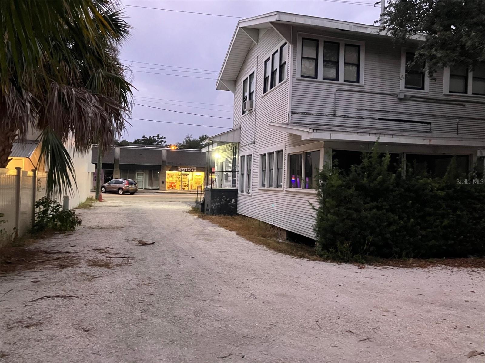 PALMA CEIA PARK - Commercial Sale