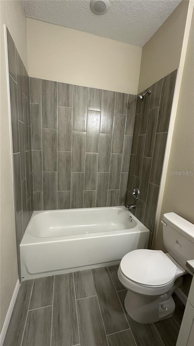 BRIDGEWATER CROSSING TOWNHOMES - Residential