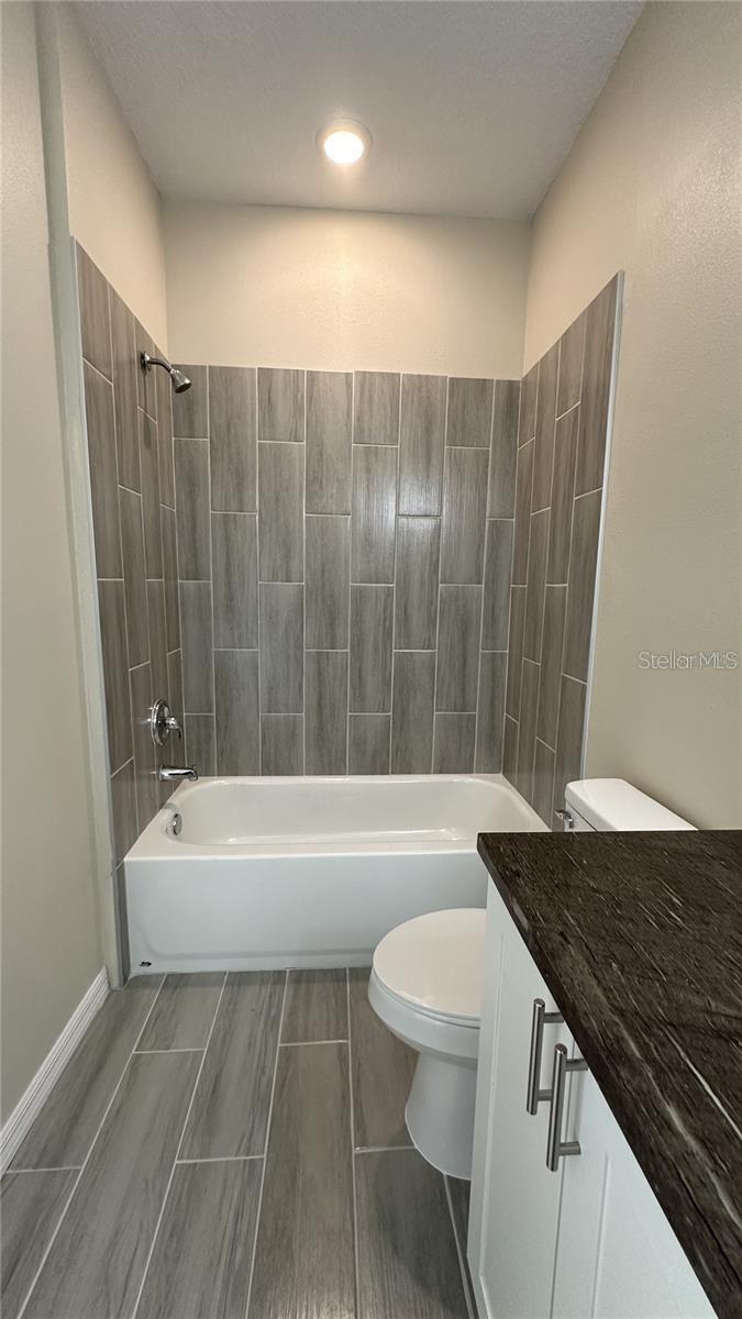 BRIDGEWATER CROSSING TOWNHOMES - Residential