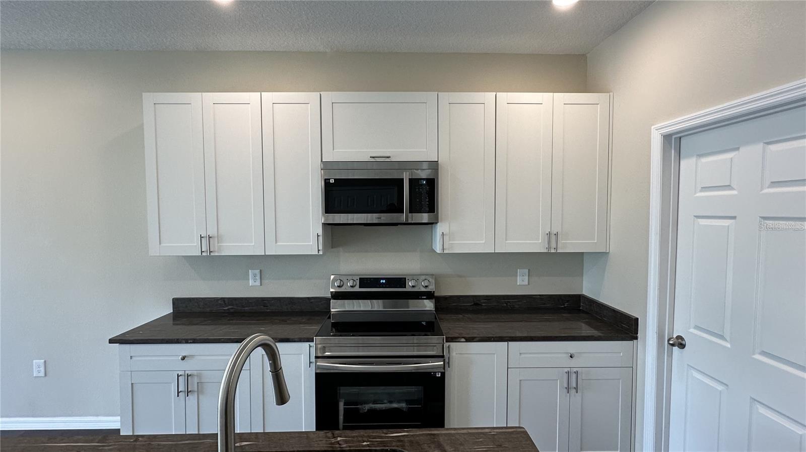 BRIDGEWATER CROSSING TOWNHOMES - Residential