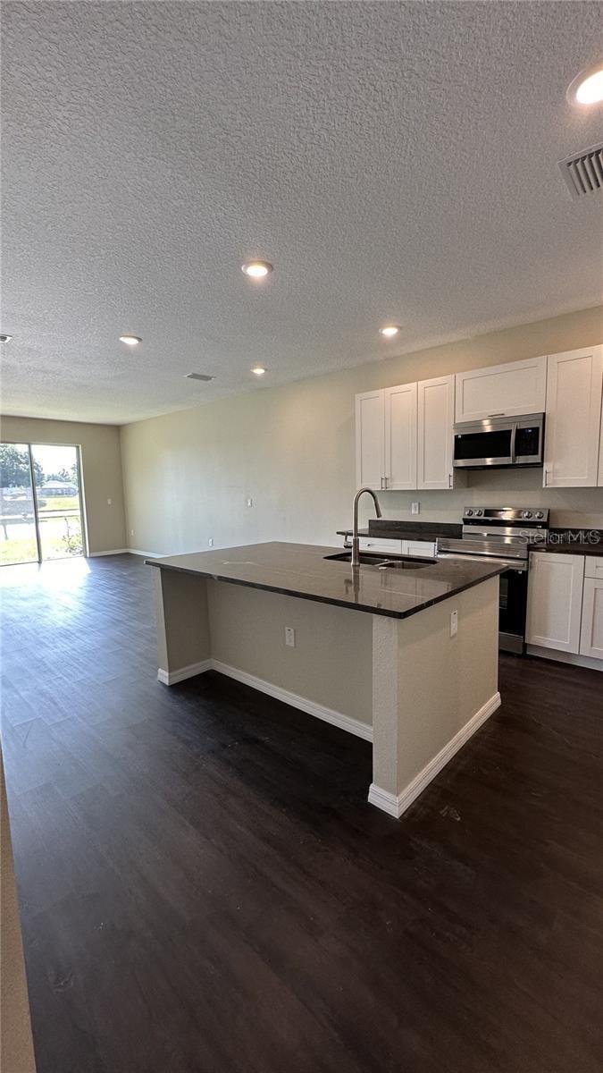 BRIDGEWATER CROSSING TOWNHOMES - Residential