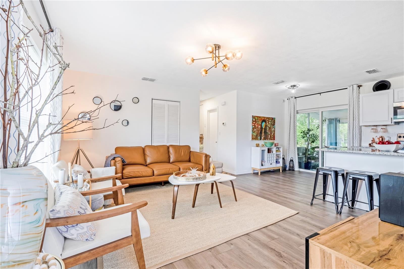 1455 WHITEWOOD DRIVE