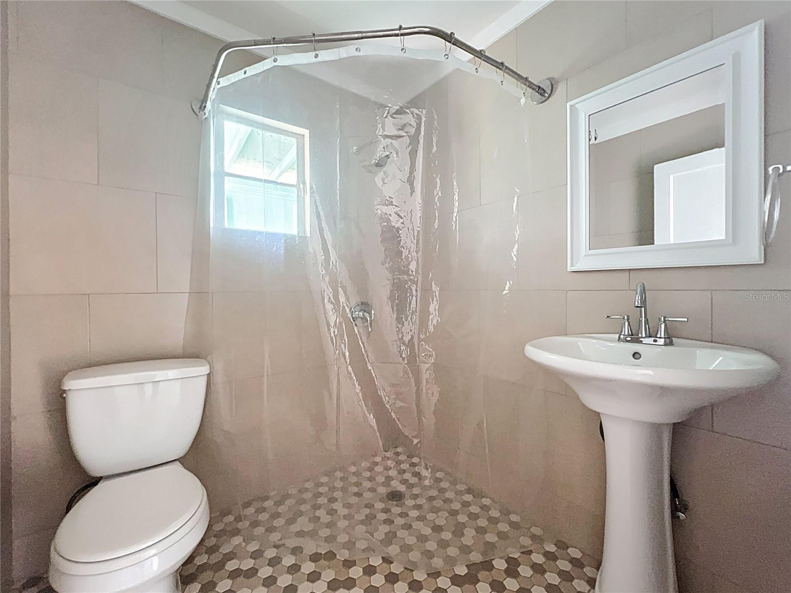 FRESCO PARK - Residential Lease
