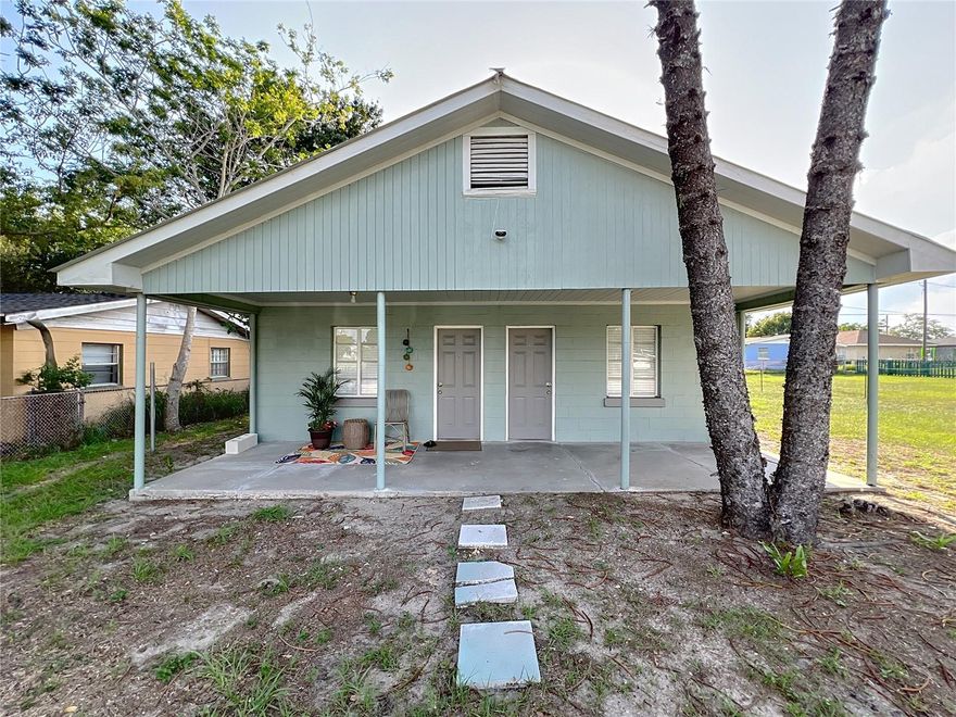 Cozy 1-Bedroom Duplex for Rent in Lake Wales! Step into this charming 1-bedroom, 1-bathroom duplex perfectly situated in a peaceful Lake Wales neighborhood. Designed for comfort and convenience, this cozy home offers an ideal living space for those seeking a relaxed lifestyle close to local amenities. Enjoy a quiet retreat with easy access to shopping, dining, and community highlights. This rental presents a fantastic opportunity to experience all that Lake Wales has. Schedule a viewing today and make this inviting duplex your new home!