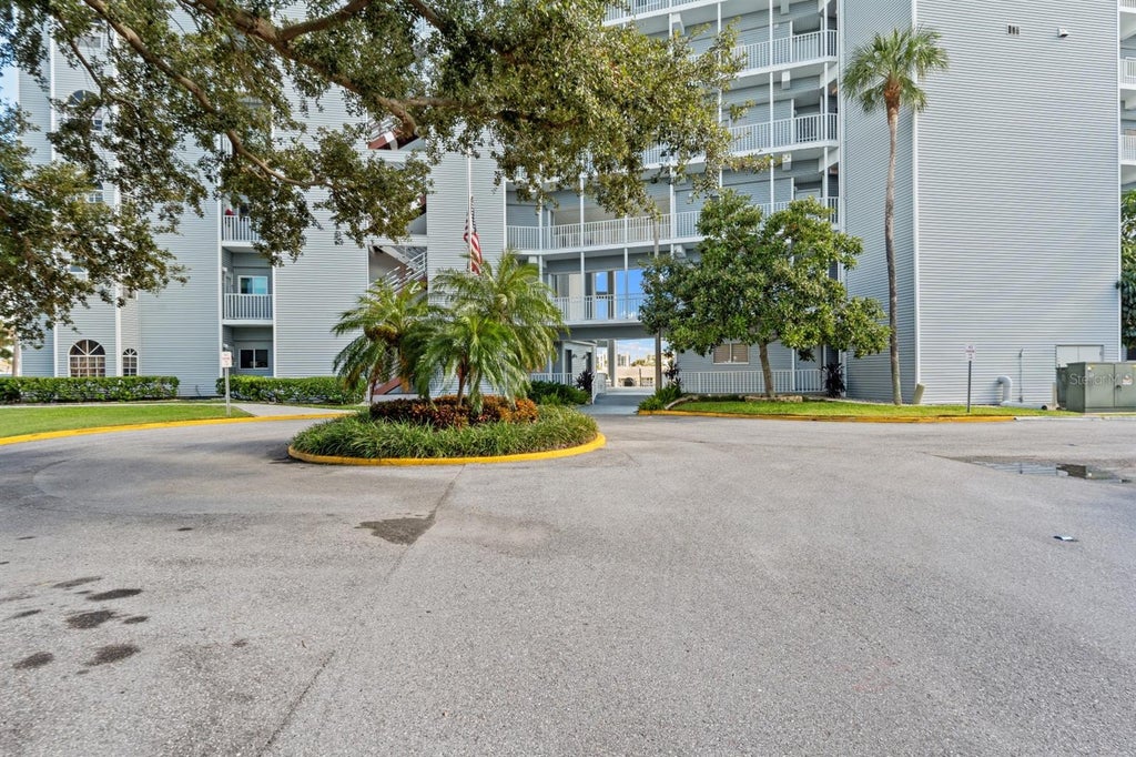 Photo of 610 Island Way #408, Clearwater, FL 33767 (MLS # TB8548807)