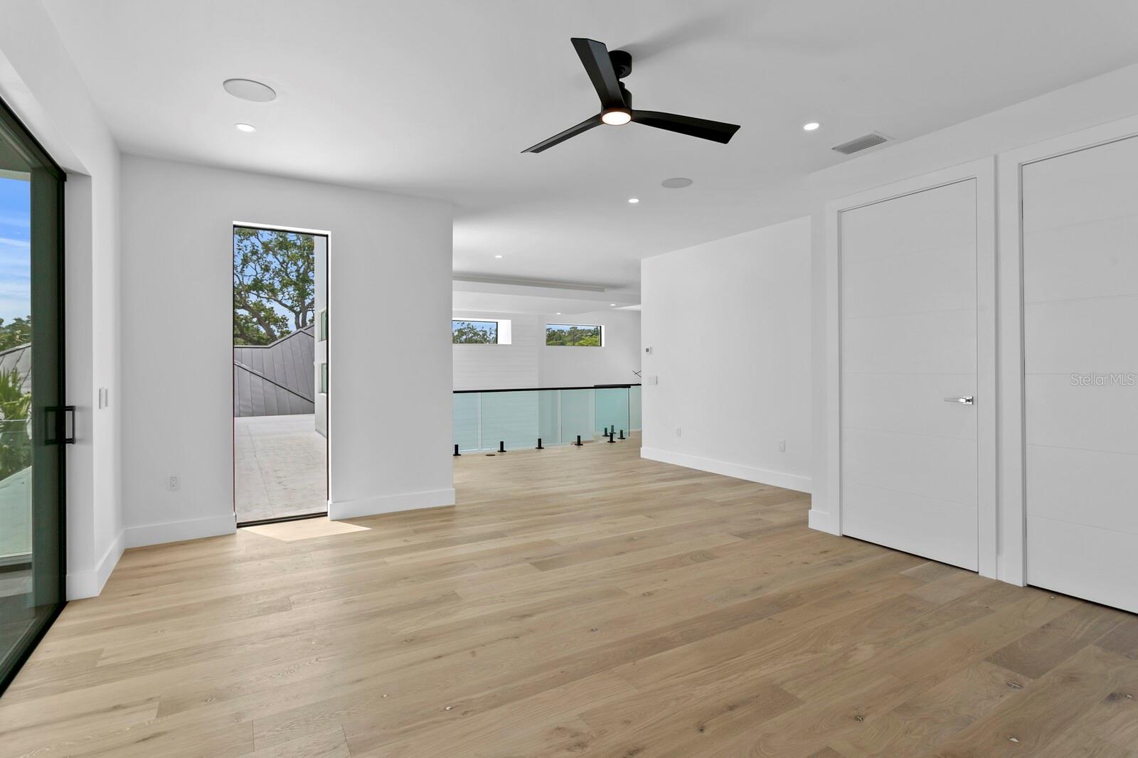 HARTSDALE - Residential