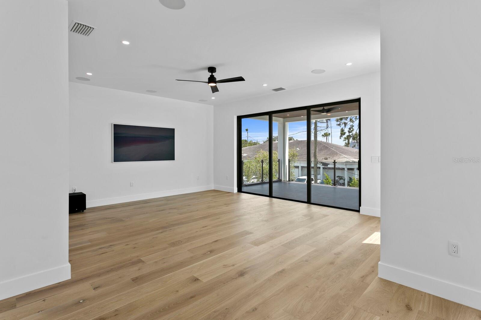 HARTSDALE - Residential