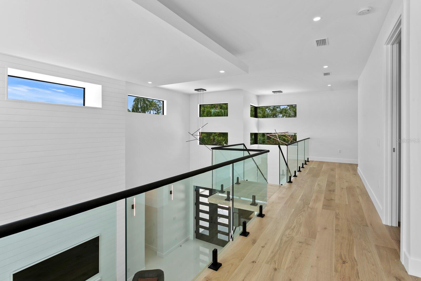 HARTSDALE - Residential